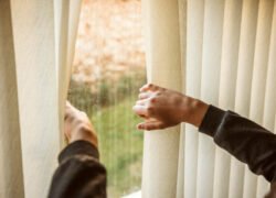 Curtain Img